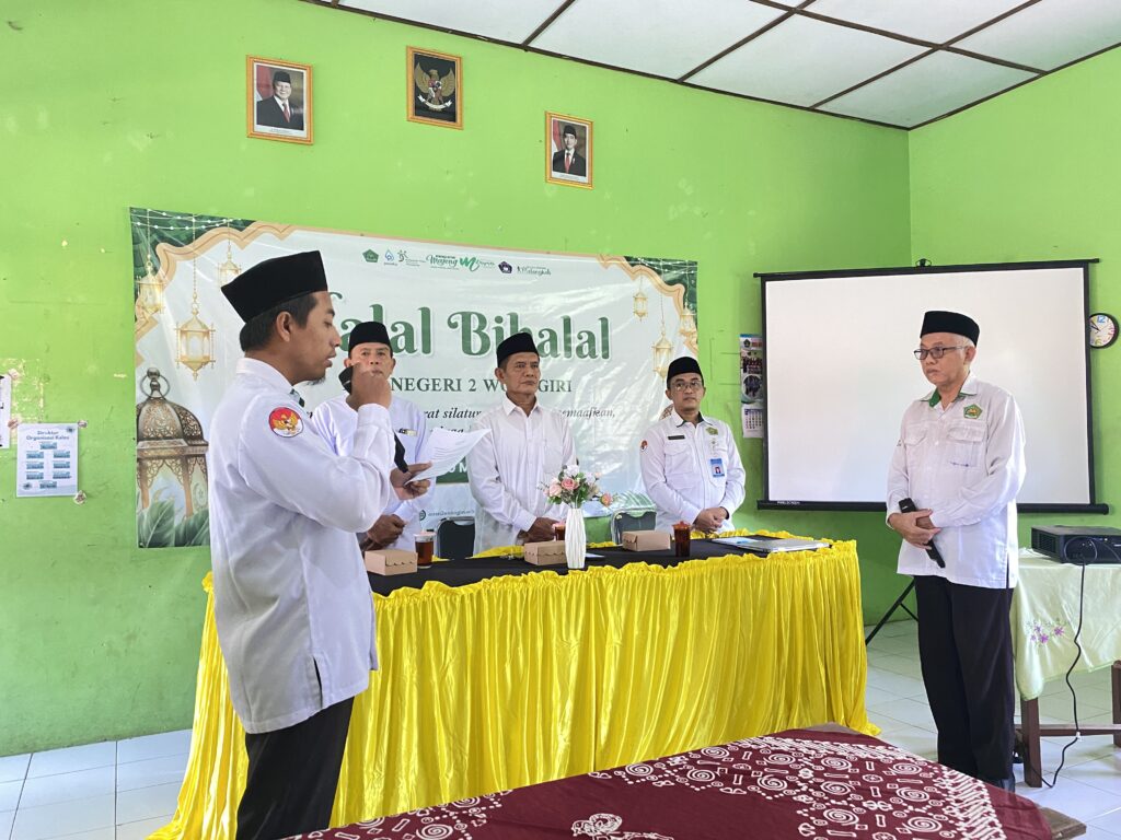 Halal Bihalal MTs N 2 Wonogiri Halal Bihalal MTs N 2 Wonogiri
